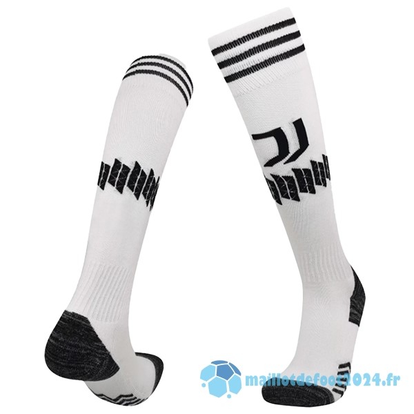 Nouveau Domicile Chaussette Juventus 2022 2023 Blanc