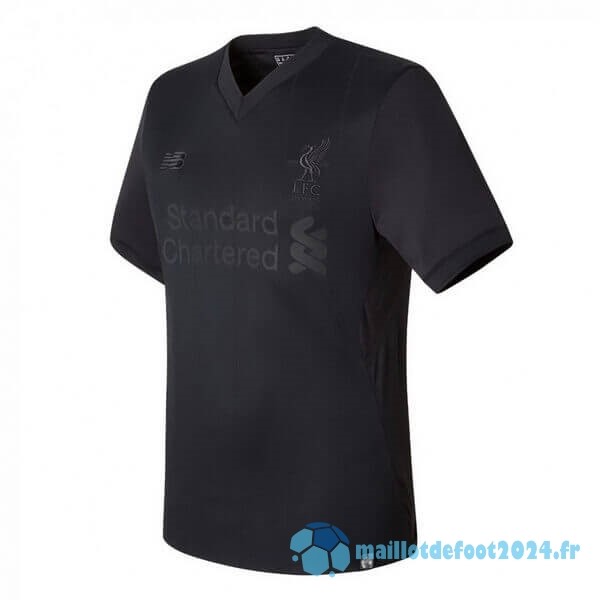 Nouveau “PITCH BLACK” Maillot Liverpool 125th Noir